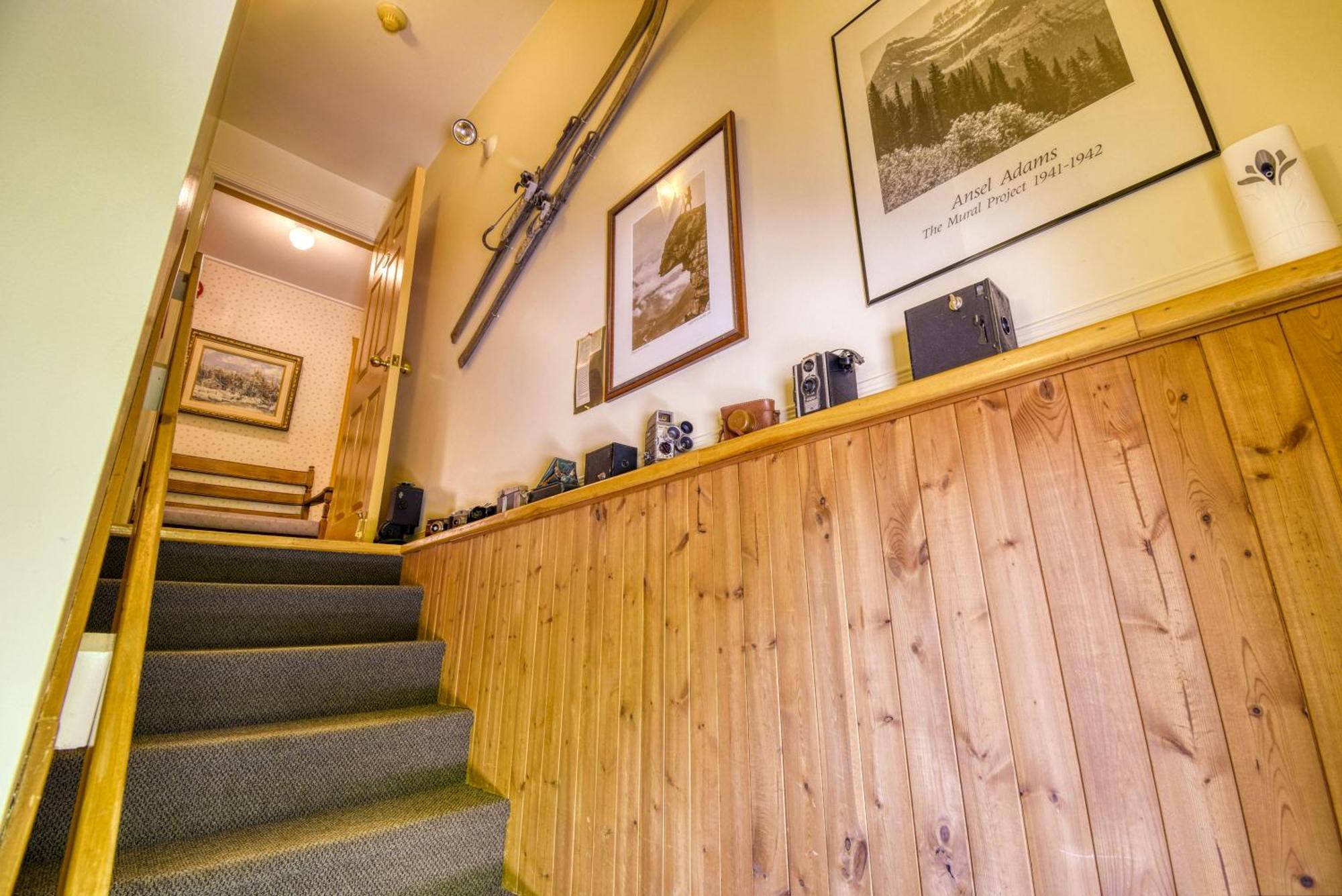 Auberge Le Lupin-Self Check-In Mont-Tremblant Eksteriør billede