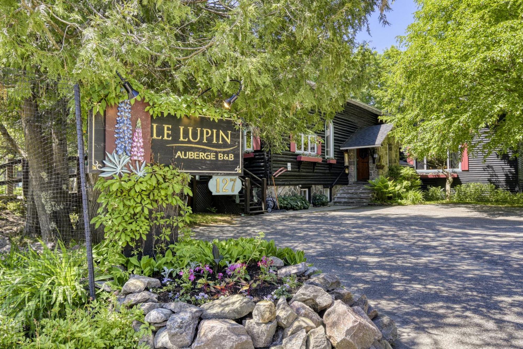 Auberge Le Lupin-Self Check-In Mont-Tremblant Eksteriør billede