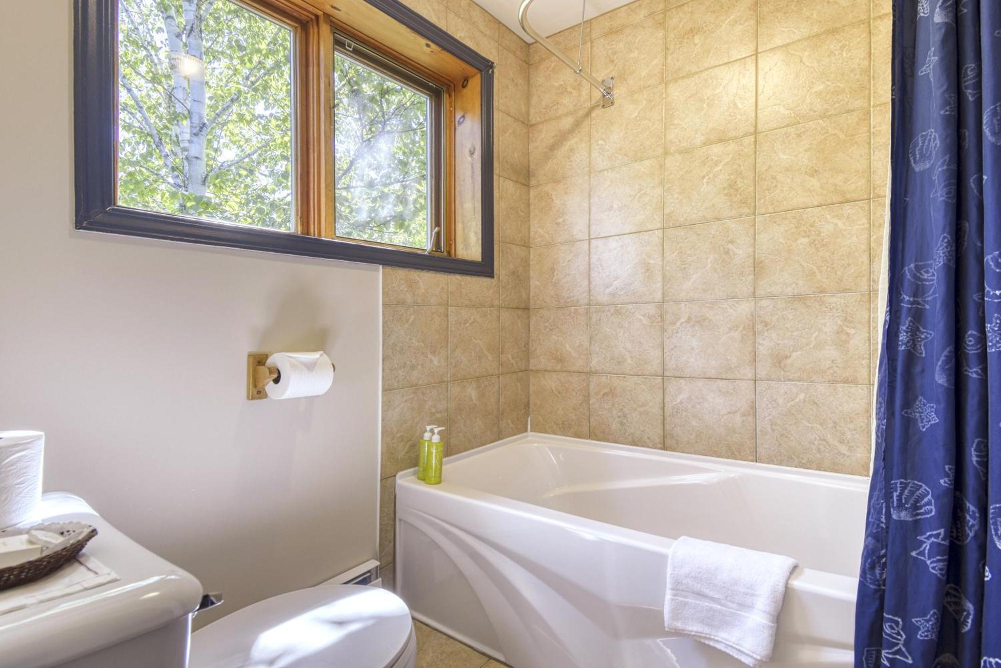 Auberge Le Lupin-Self Check-In Mont-Tremblant Eksteriør billede